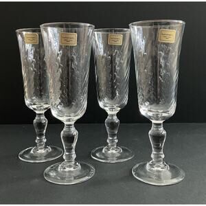 luminarc Verrerie D’Arques France Clear Fluted Champagne Glasses 6 3/8” Set of 4